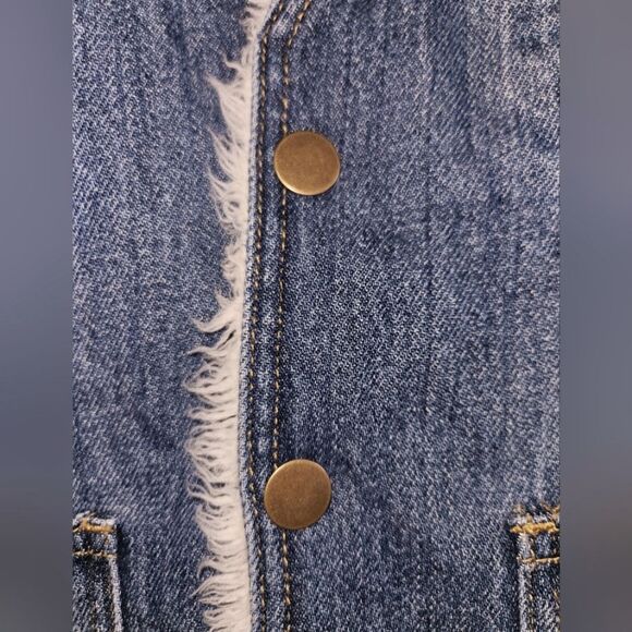 Fashion Nova "Big Sky Denim" Sherpa Lined Button-up Denim Vest Size L NEW - Picture 7 of 7
